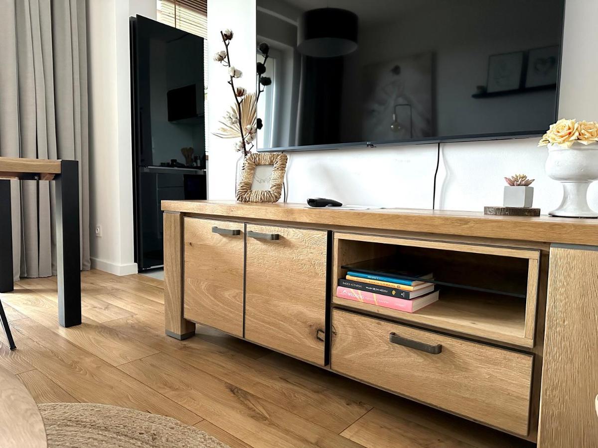 Zlota Nowa Huta Apartment *